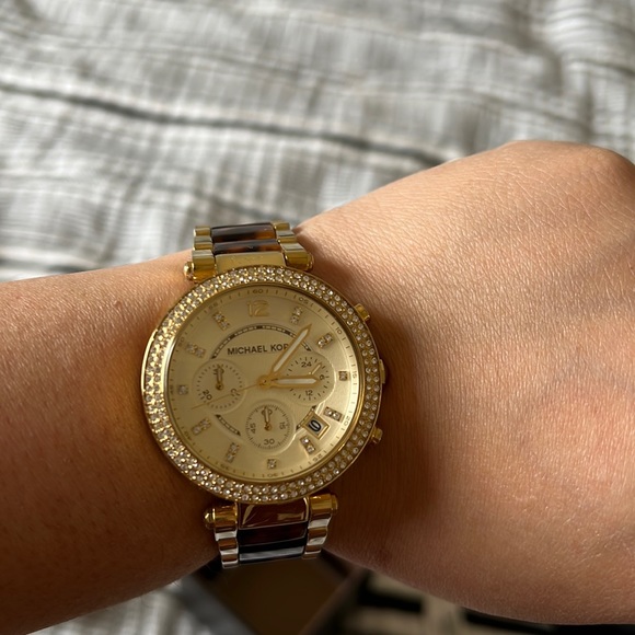 Michael Kors Parker Watch - Picture 1 of 4